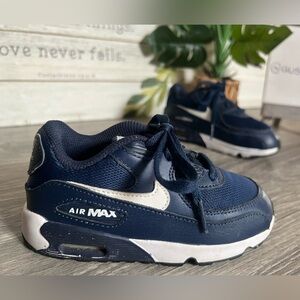 Nike Kids’ Air Max 90 Sneakers in Navy Blue & White Colorway. Size 9 Toddler